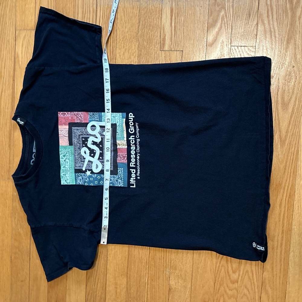 Medium Black LRG T-Shirt
